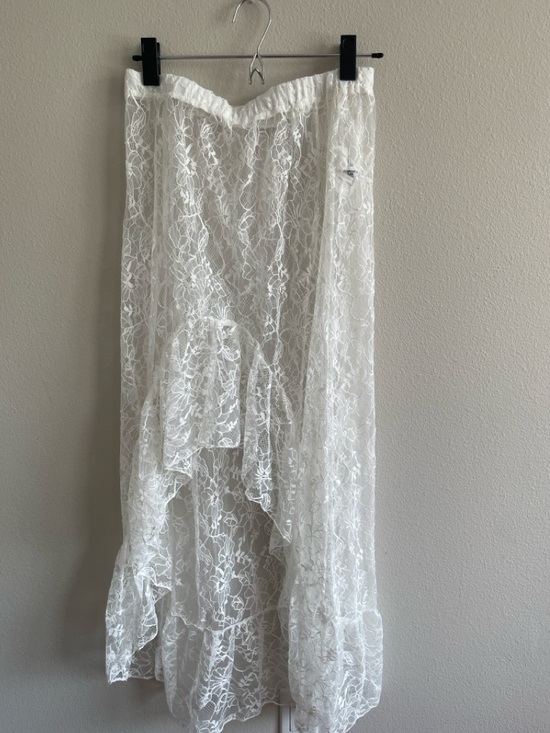 Dresses & Skirts - White Lace High-Low Maxi Skirt Size M